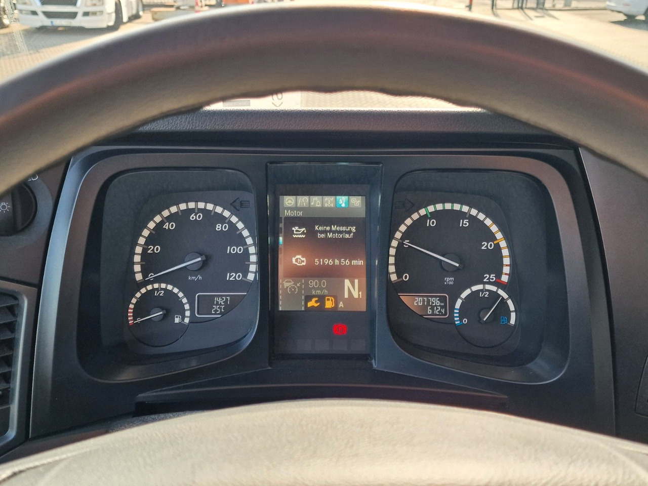 Camión grúa Mercedes-Benz Antos 2540 / Fernbedienung / Lenkachse: foto 23