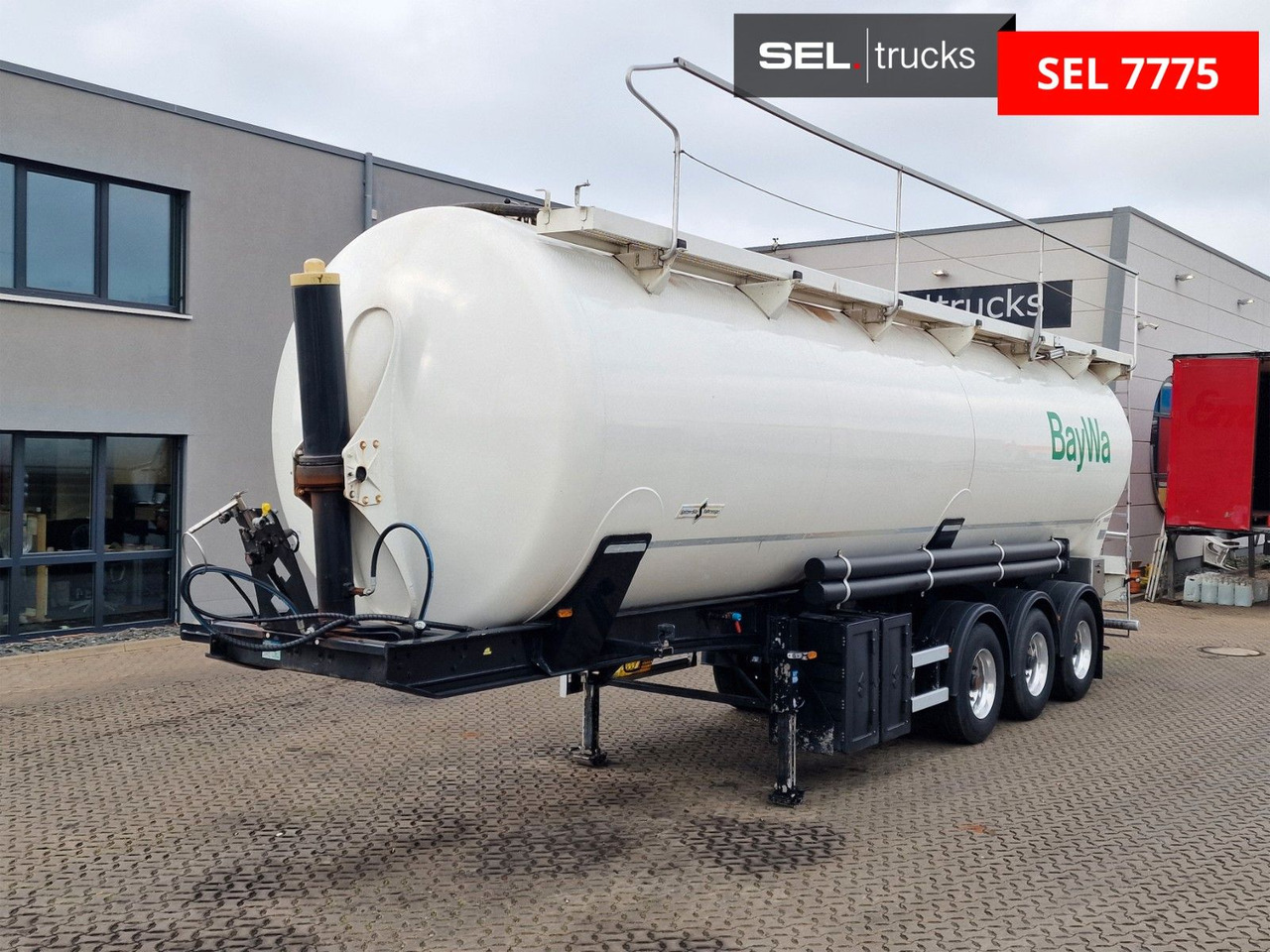 Spitzer SKS 27 / Kippsilo / 53.000 l / Liftachse - Semirremolque silo: foto 1 Spitzer SKS 27 / Kippsilo / 53.000 l / Liftachse - Semirremolque silo: foto 1