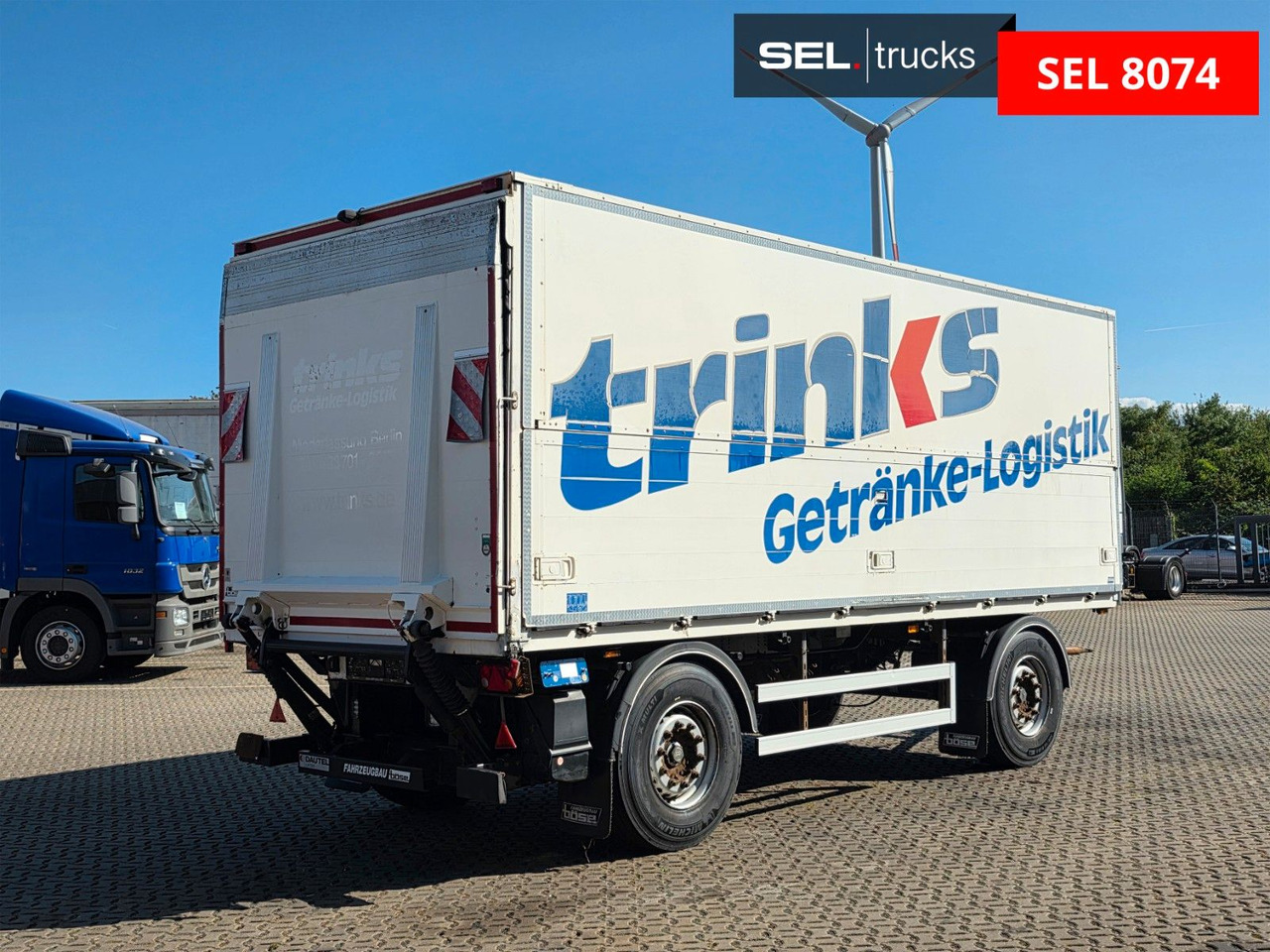 System Trailer PRASL 18 / Ladebordwand - Remolque transporte de bebidas: foto 5 System Trailer PRASL 18 / Ladebordwand - Remolque transporte de bebidas: foto 5