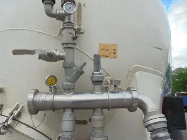 Benalu GRUPO GARVIVES SAL 60000L - Semirremolque cisterna: foto 4 Benalu GRUPO GARVIVES SAL 60000L - Semirremolque cisterna: foto 4