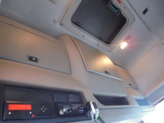 Cabeza tractora DAF CF 410 52 UNITS IN STOCK NL TREKKERS: foto 10 Cabeza tractora DAF CF 410 52 UNITS IN STOCK NL TREKKERS: foto 10