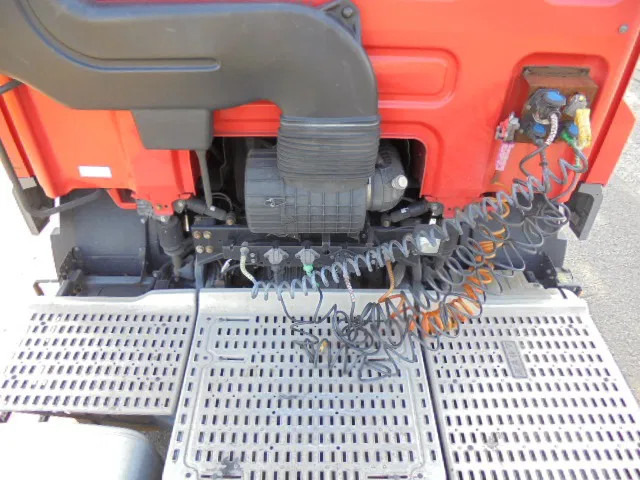 Cabeza tractora DAF CF 440 FT: foto 9