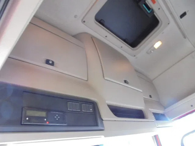 Cabeza tractora DAF CF 440 FT: foto 16