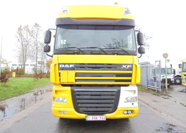 DAF XF 105.410 EURO 5 - Cabeza tractora: foto 2 DAF XF 105.410 EURO 5 - Cabeza tractora: foto 2