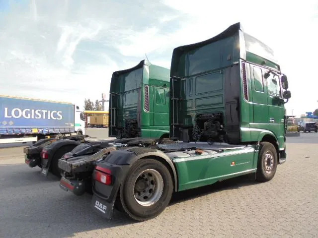 DAF XF 106.460 SUPER SPACE CAB - Cabeza tractora: foto 5 DAF XF 106.460 SUPER SPACE CAB - Cabeza tractora: foto 5