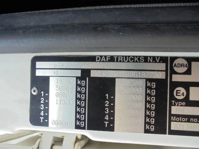 Cabeza tractora DAF XF 430: foto 19