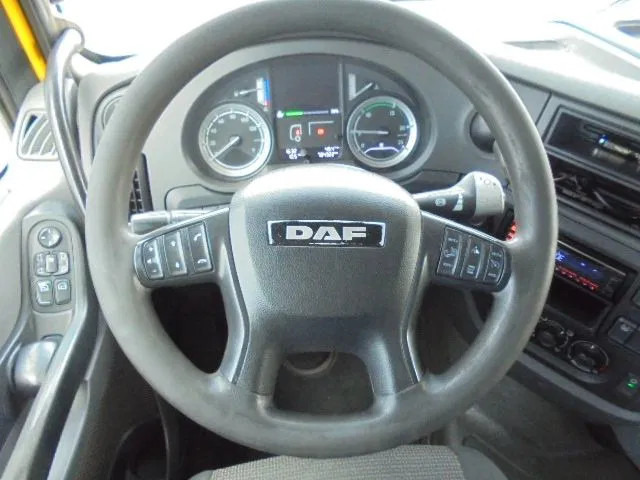 Cabeza tractora DAF XF 440: foto 14