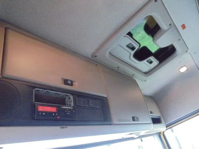 Cabeza tractora DAF XF 440: foto 11