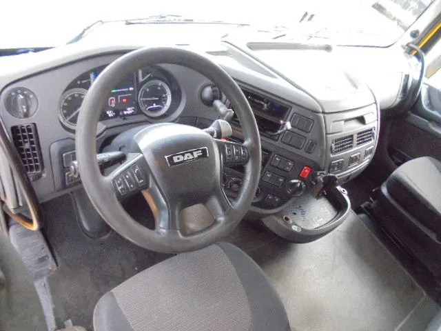 Cabeza tractora DAF XF 440: foto 9
