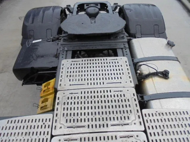 Cabeza tractora DAF XF 440: foto 7