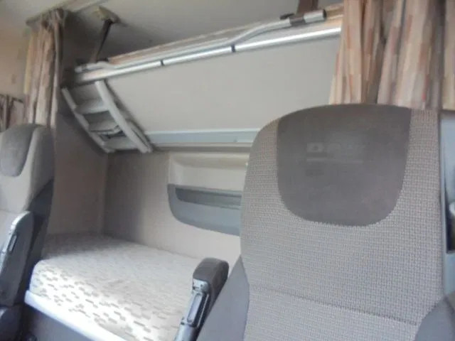 Cabeza tractora DAF XF 440: foto 10