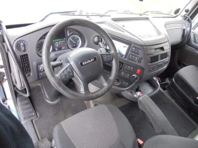 DAF XF 440 SUPER SPACE CAB NL TRUCK - Cabeza tractora: foto 4 DAF XF 440 SUPER SPACE CAB NL TRUCK - Cabeza tractora: foto 4