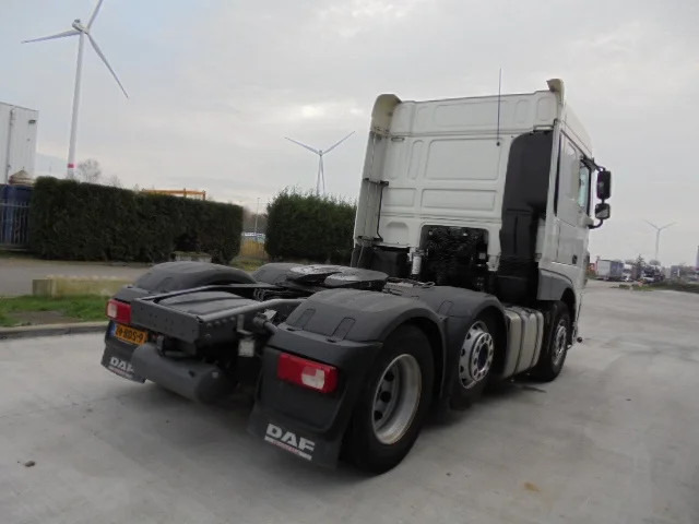 DAF XF 460 6X2 EUR6 - Cabeza tractora: foto 4 DAF XF 460 6X2 EUR6 - Cabeza tractora: foto 4