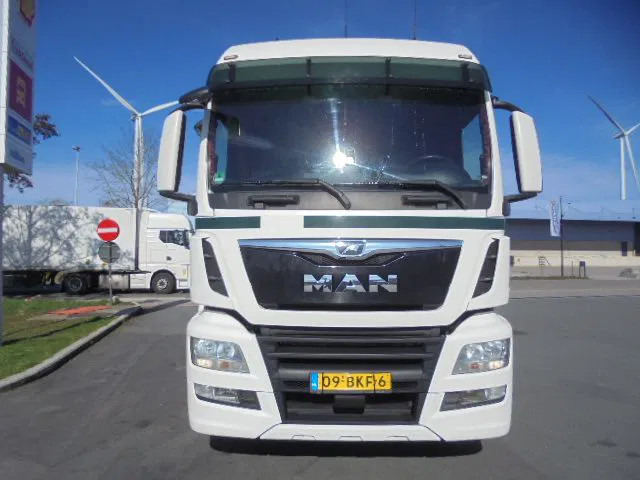 MAN TGS 18.320 - Cabeza tractora: foto 2 MAN TGS 18.320 - Cabeza tractora: foto 2