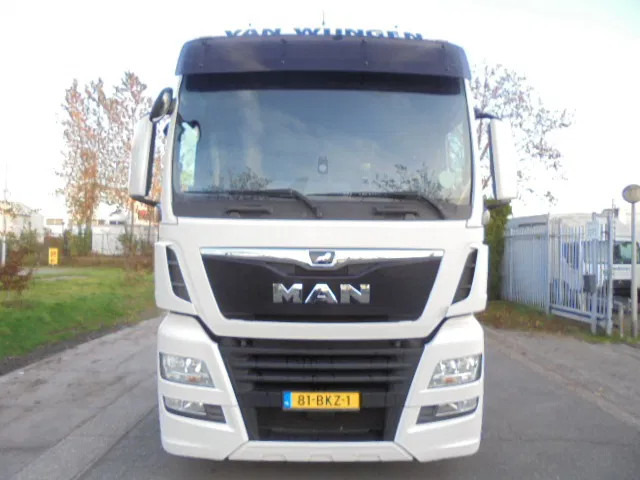 MAN TGX 18.500 XXL SMART TACHO 16X IN STOCK NL TRUCK - Cabeza tractora: foto 2 MAN TGX 18.500 XXL SMART TACHO 16X IN STOCK NL TRUCK - Cabeza tractora: foto 2