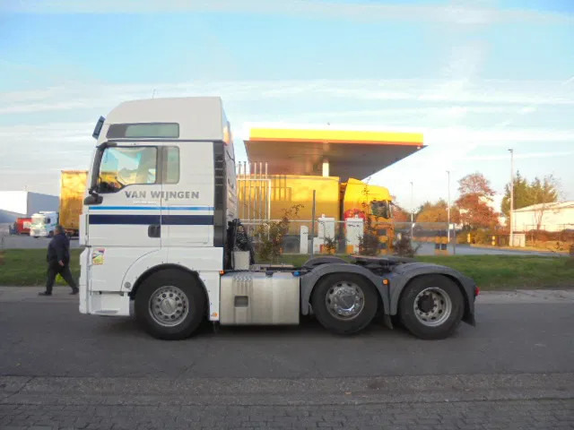 MAN TGX 26.500 XXL 6X2 NEW TYPE TACHO - Cabeza tractora: foto 2 MAN TGX 26.500 XXL 6X2 NEW TYPE TACHO - Cabeza tractora: foto 2