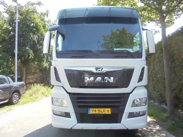 MAN TGX 26.500 XXL NL TRUCK SMART TACHO - Cabeza tractora: foto 2 MAN TGX 26.500 XXL NL TRUCK SMART TACHO - Cabeza tractora: foto 2