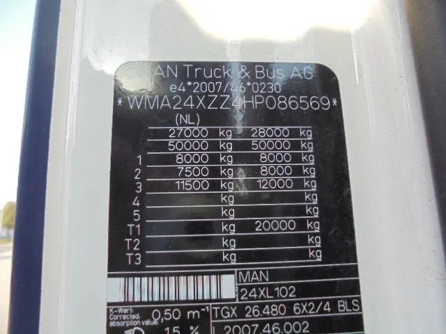 MAN TGX 28.480 6X2 XXL - Cabeza tractora: foto 5 MAN TGX 28.480 6X2 XXL - Cabeza tractora: foto 5