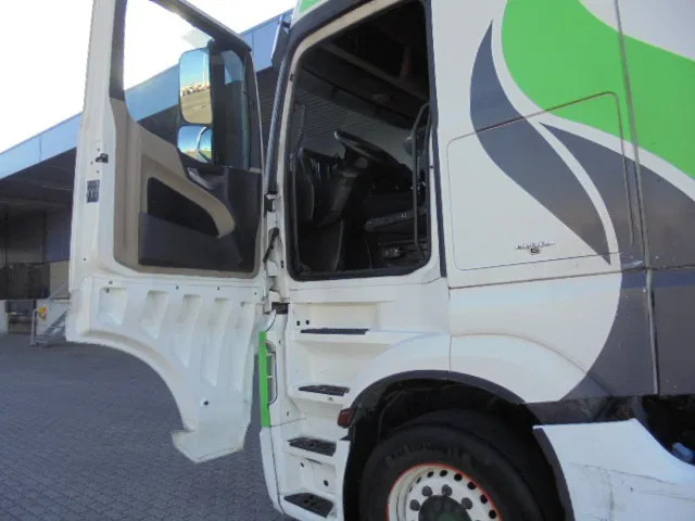 Cabeza tractora Mercedes-Benz Actros 1842 LS NL TRUCK: foto 7 Cabeza tractora Mercedes-Benz Actros 1842 LS NL TRUCK: foto 7