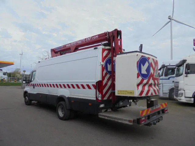 Iveco Daily 70 70C17 - Camión: foto 5 Iveco Daily 70 70C17 - Camión: foto 5
