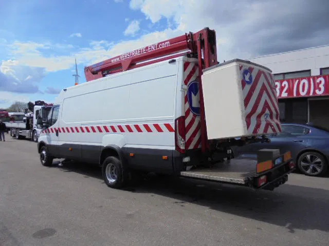 Iveco Daily 70 70C17 - Camión, Camión grúa: foto 4 Iveco Daily 70 70C17 - Camión, Camión grúa: foto 4