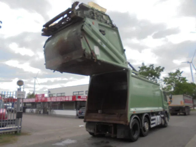 DAF CF 250 6X2 - Camión de basura: foto 4 DAF CF 250 6X2 - Camión de basura: foto 4