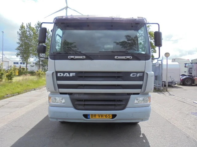 DAF CF 250 6x2 - Camión de basura: foto 2 DAF CF 250 6x2 - Camión de basura: foto 2