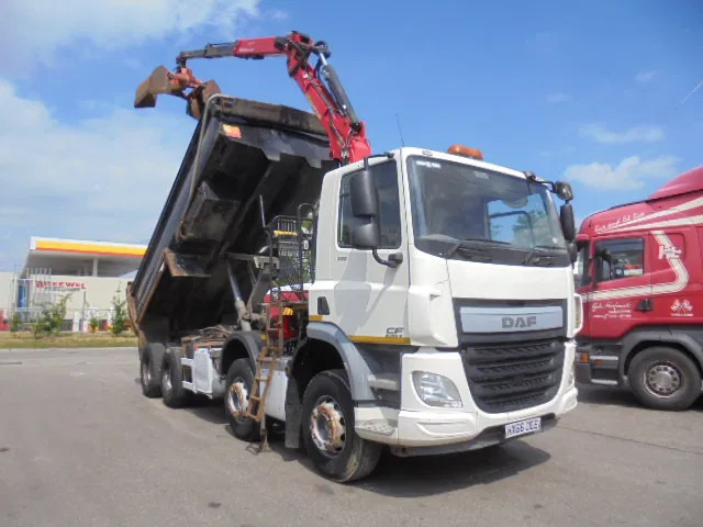 DAF CF 370 8X4 + PALFINGER EPSILON - Camión volquete, Camión grúa: foto 3 DAF CF 370 8X4 + PALFINGER EPSILON - Camión volquete, Camión grúa: foto 3