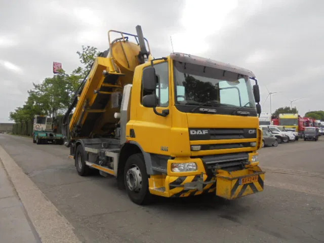 DAF CF 75.250 RAVO NL TRUCK LIKE NEW - Limpieza de alcantarillado: foto 3 DAF CF 75.250 RAVO NL TRUCK LIKE NEW - Limpieza de alcantarillado: foto 3