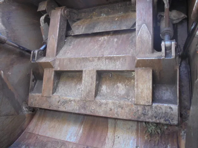 Camión de basura DAF CF 75 6X2: foto 18