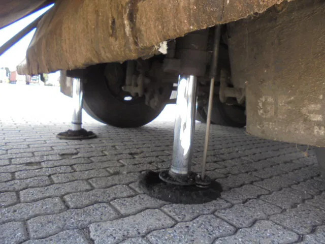 Camión de basura DAF CF 75 6X2: foto 17