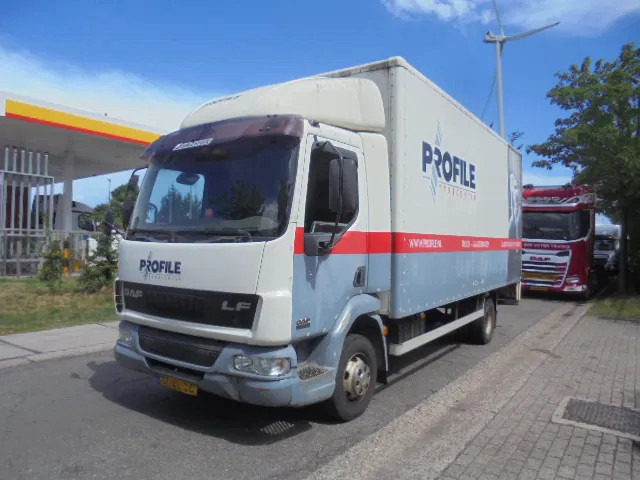 DAF LF 45 150 NL TRUCK SERVICE TRUCK - Camión caja cerrada: foto 1 DAF LF 45 150 NL TRUCK SERVICE TRUCK - Camión caja cerrada: foto 1