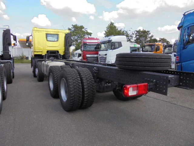 DAF XD 450 F 8X4 NIEUW MET FABRIEKS GARANTIE - Camión chasis: foto 4 DAF XD 450 F 8X4 NIEUW MET FABRIEKS GARANTIE - Camión chasis: foto 4