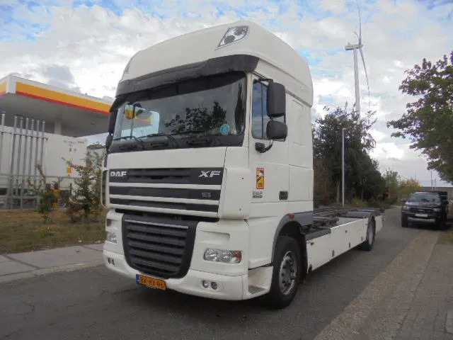 DAF XF 105 410 NL truck - Camión portacontenedore/ Intercambiable: foto 1 DAF XF 105 410 NL truck - Camión portacontenedore/ Intercambiable: foto 1