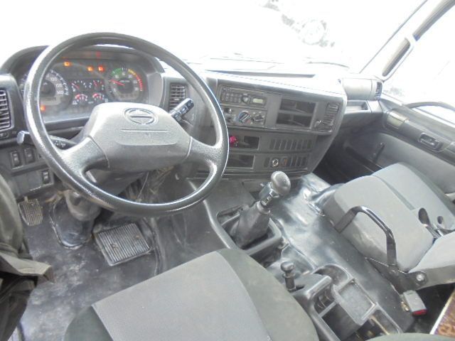 Camión con plataforma elevadora Hino 700 6X4: foto 17