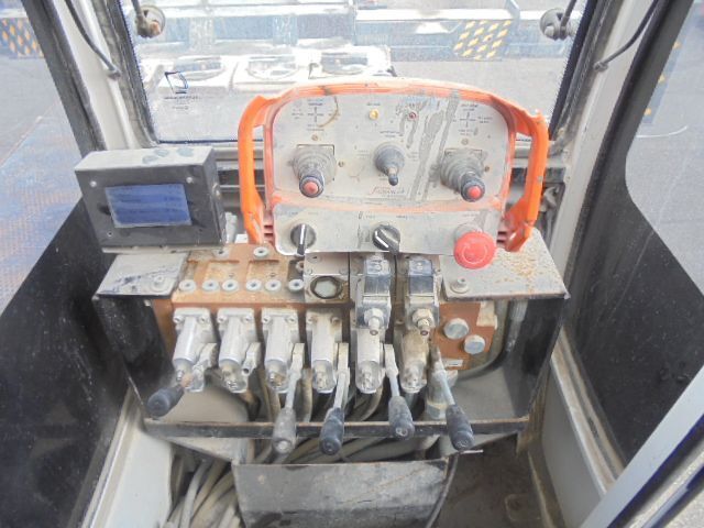 Camión con plataforma elevadora Hino 700 6X4: foto 11