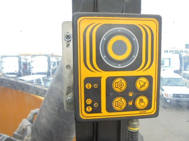 Camión con plataforma elevadora Hino 700 6X4: foto 12