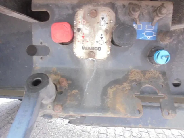 Semirremolque caja cerrada Kögel S 24: foto 13