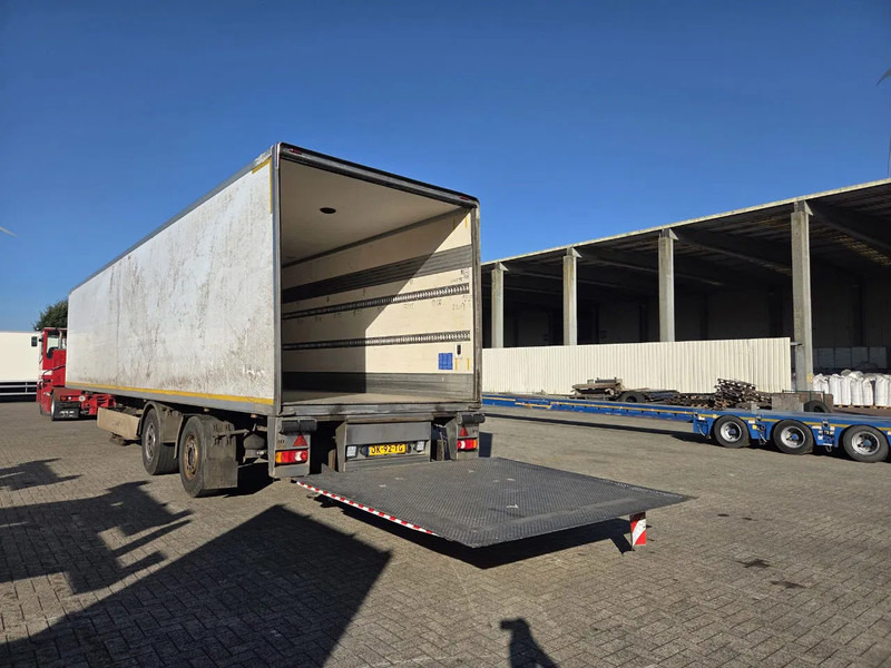Krone SZ NL KENTEKEN - Semirremolque caja cerrada: foto 4 Krone SZ NL KENTEKEN - Semirremolque caja cerrada: foto 4