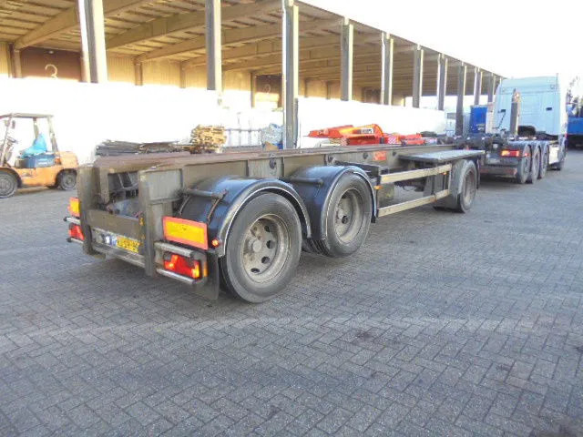 Ligthart 1018 BR NL KENTEKEN TOT APK 11-2025 - Remolque portacontenedore/ Intercambiable: foto 4 Ligthart 1018 BR NL KENTEKEN TOT APK 11-2025 - Remolque portacontenedore/ Intercambiable: foto 4