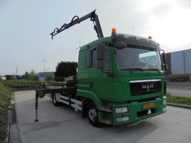 MAN TGL 12.220 NL TRUCK - Camión grúa: foto 4 MAN TGL 12.220 NL TRUCK - Camión grúa: foto 4