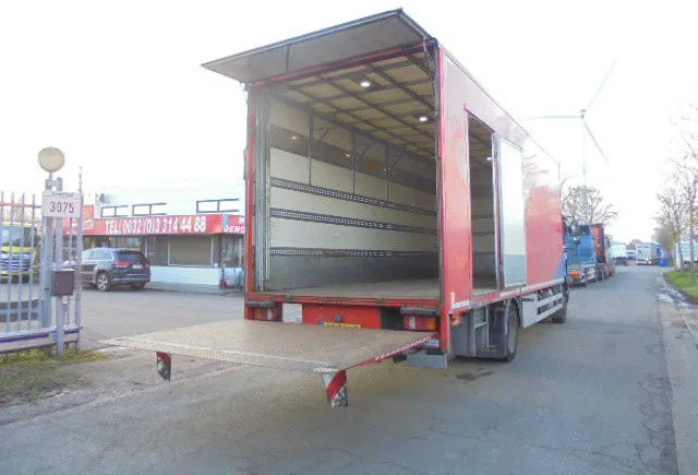 MAN TGM 12-250 NL TRUCK - Camión caja cerrada: foto 4 MAN TGM 12-250 NL TRUCK - Camión caja cerrada: foto 4