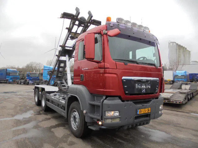 MAN TGS 26.480 6X4 BB NL TRUCK - Camión con equipo de cable: foto 3 MAN TGS 26.480 6X4 BB NL TRUCK - Camión con equipo de cable: foto 3