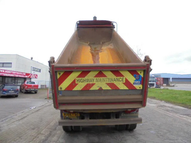 Camión volquete MAN TGS 35.400 8X4 RHD: foto 6 Camión volquete MAN TGS 35.400 8X4 RHD: foto 6