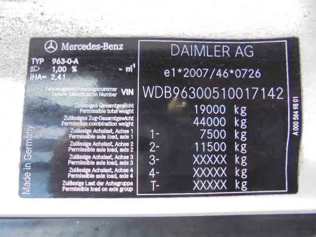 Camión chasis Mercedes-Benz Actros 2340 6X2 EUR 6: foto 15