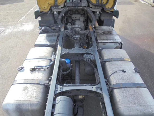 Camión chasis Mercedes-Benz Actros 2340 6X2 EUR 6: foto 19