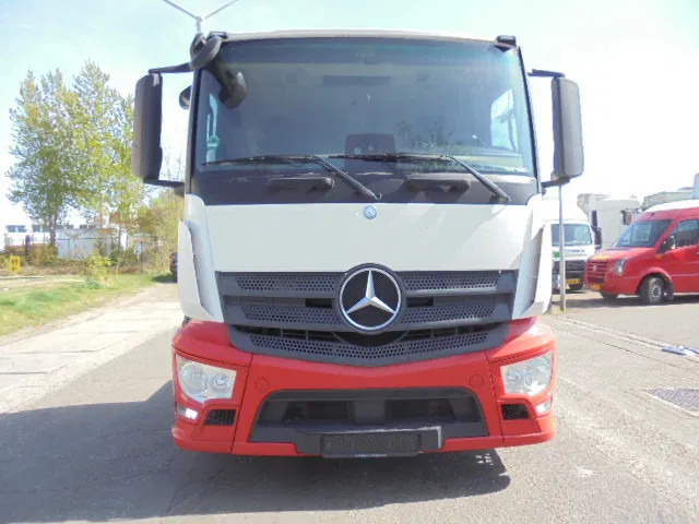 Mercedes-Benz Actros 2340 LL - Camión portavehículos: foto 2 Mercedes-Benz Actros 2340 LL - Camión portavehículos: foto 2