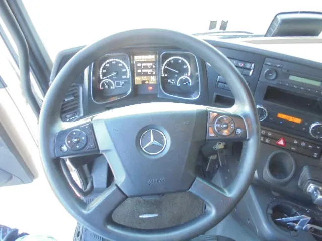 Camión portavehículos Mercedes-Benz Actros 2340 LL: foto 12 Camión portavehículos Mercedes-Benz Actros 2340 LL: foto 12