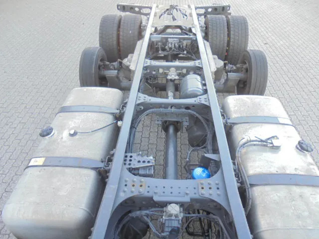 Camión portavehículos Mercedes-Benz Actros 2340 LL: foto 19 Camión portavehículos Mercedes-Benz Actros 2340 LL: foto 19