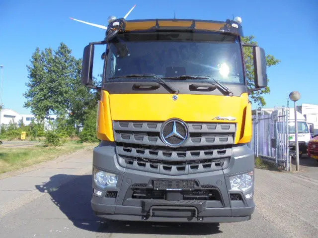 Mercedes-Benz Arocs 2848 NEW - Camión multibasculante: foto 2 Mercedes-Benz Arocs 2848 NEW - Camión multibasculante: foto 2